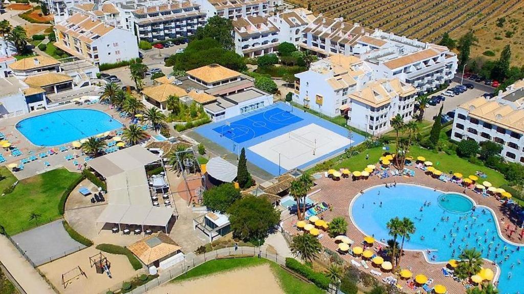 Casa Marias II - Inserido No Resort Golden Club Cabanas 卡巴纳斯·德·塔维拉 外观 照片