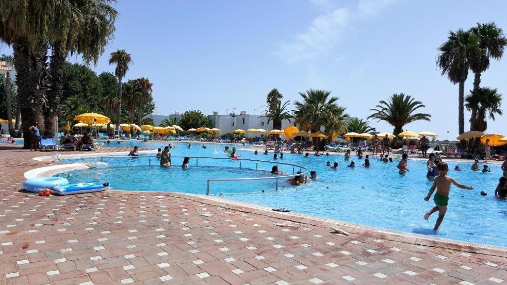 Casa Marias II - Inserido No Resort Golden Club Cabanas 卡巴纳斯·德·塔维拉 外观 照片